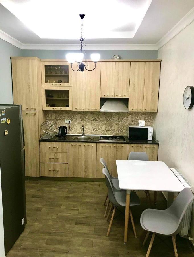 David Apt 1A Батуми Екстериор снимка